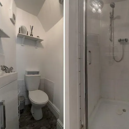 Entire Studio Walking Distance To Mufc! Апартаменты *