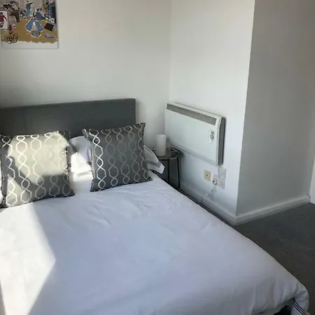 Deansgate Locks Penthouse Apartment *