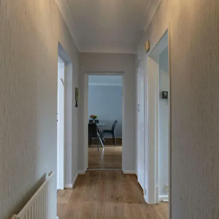 Apartmán Two Bed Apt For 6 By Beautiful Clowes Park, Mcr!