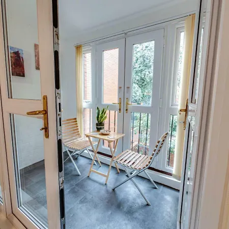 Central Mcr, Northern Quarter Trendy Apt, 3 Bed Manchester