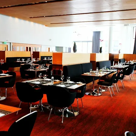 Hilton Deansgate 4*