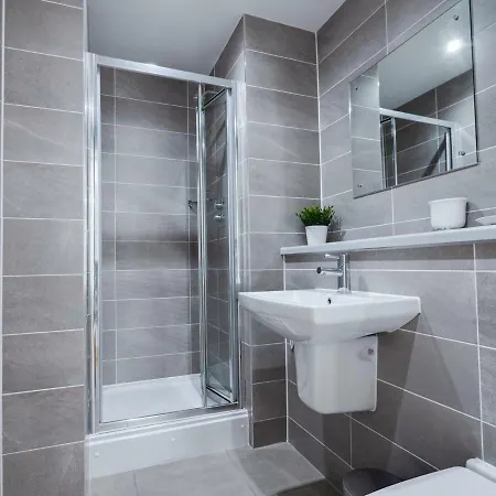 'stunning 2br Apt Salford Quays -free Gym & Parking Apartmán
