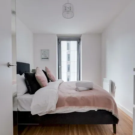 Apartmán 'stunning 2br Apt Salford Quays -free Gym & Parking *