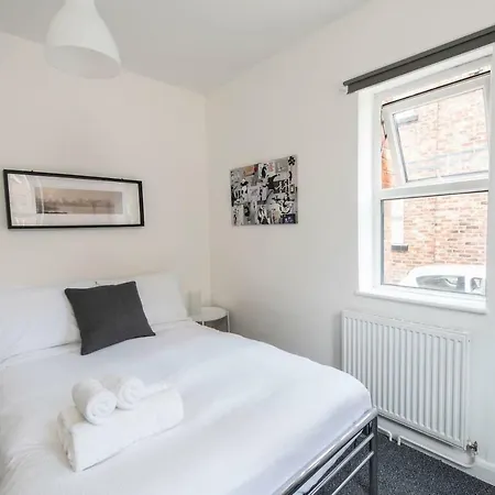 Apartment 1br In By Guestready