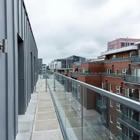 2br Penthouse In By Guestready