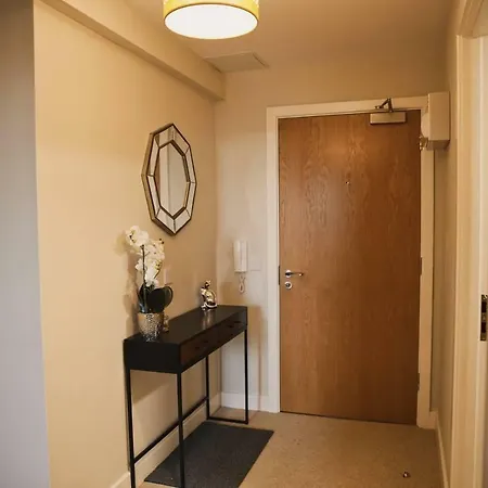 Stunning Modern 2 Bedroom * Manchester