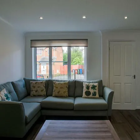 בית נופש 3bd For 5, Short Distance From Central Mcr