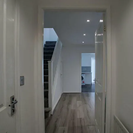 3bd For 5, Short Distance From Central Mcr Manchester