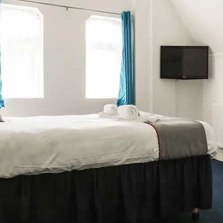 Guest house Oyo Hala
