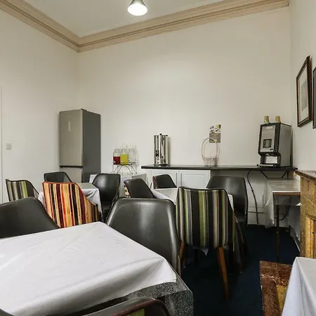 בית הארחה Oyo Hala