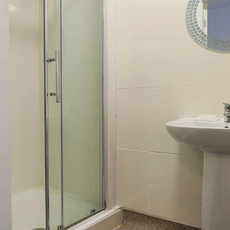 Guest house Oyo Hala 3*