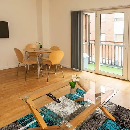1br Near Man City And Arena By Guestready