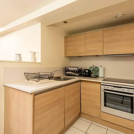 2br Duplex Flat By Guestready