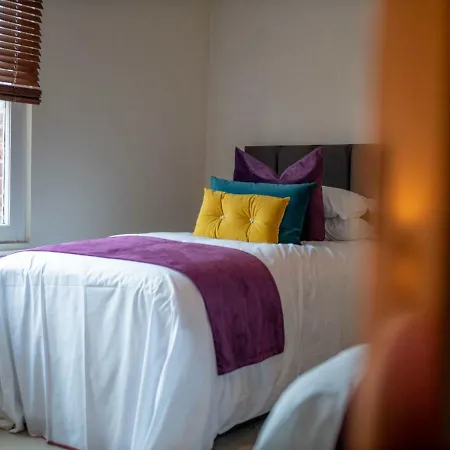 Newly Refurbed Apt For 4, Trendy West Didsbury Манчестер