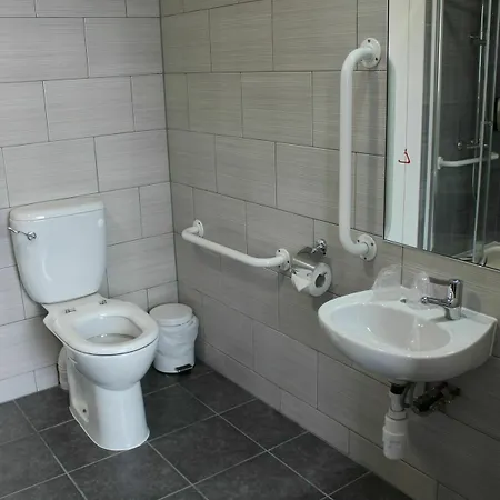 Ox Manchester 3* Swinton (Greater Manchester)