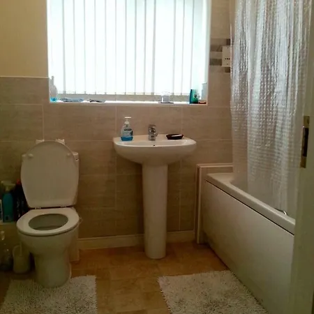 Falconwood Apartment *