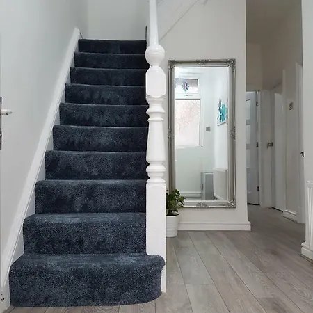 Acacia House Apartment *