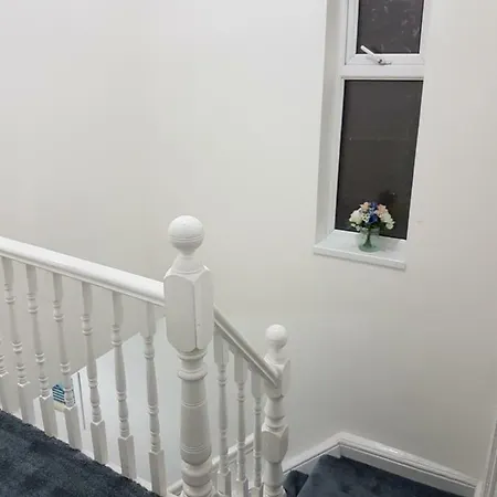 Acacia House Apartment *