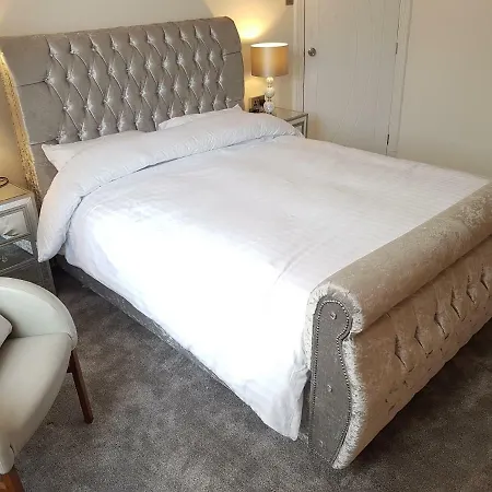 Acacia House Apartment