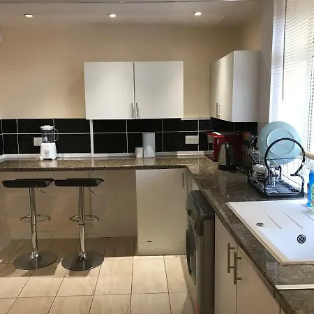 Rosewood Lodgings Special Offer For Student On Long * Manchester