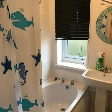 Rosewood Lodgings Special Offer For Student On Long Prázdninový dům *