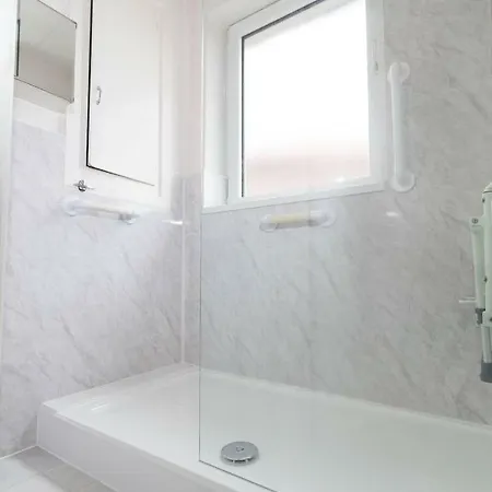 Comfortable 4 Bed House Slp 6 度假居 曼彻斯特