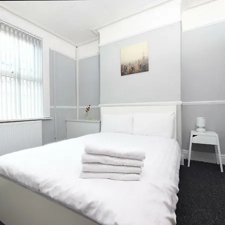 Budget 3bed Close To City Slps 8 Feriehus