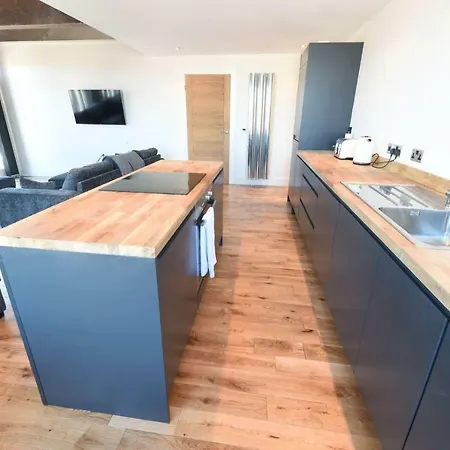 アパート Stunning Penthouse Slps 20