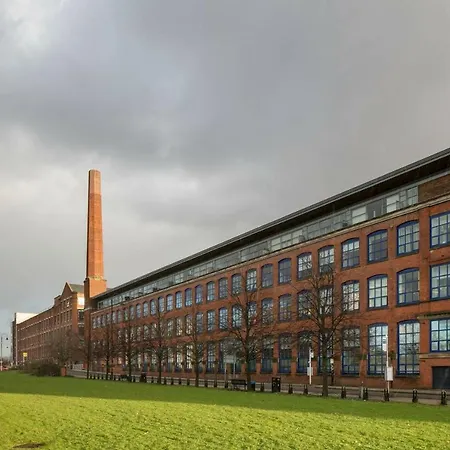 33 * Manchester