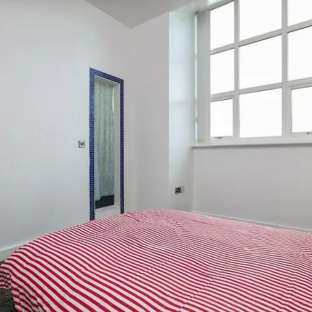 33 Apartment *