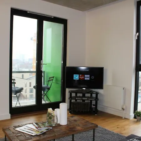 Central Flat With King Size Bed And Great Location * Μάντσεστερ