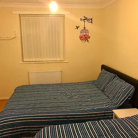 Sleep Rite Free Street Parking Apartment *