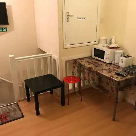 Sleep Rite Free Street Parking Apartment