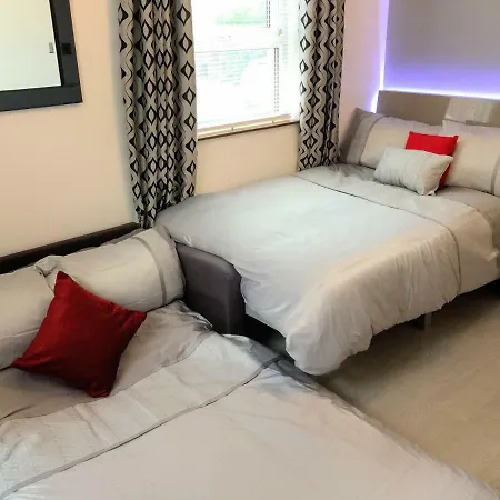 Spacious - Near Piccadilly Stn! Wifi & Parking Daire Manchester