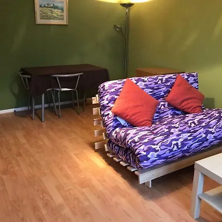 Flat 9a Badby Close * Manchester