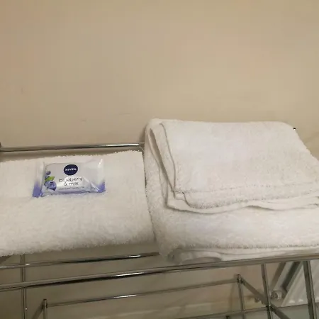 Апартаменты Caftop Aparthotels Wenlock