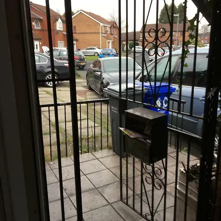 Σπίτι διακοπών 2bed New Bungalow, Central Manchester, Uk *