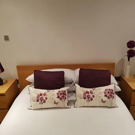 Lejlighed Modern 2 Bed City Center *