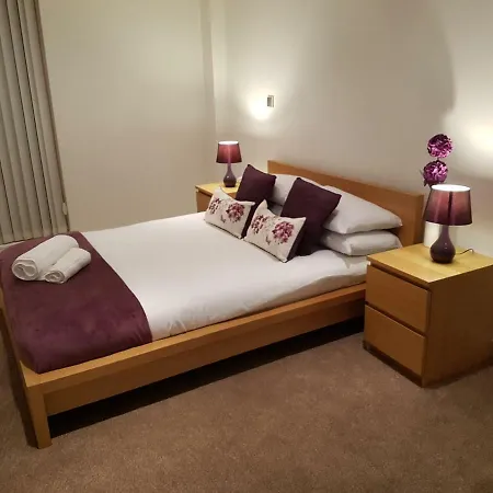 Lejlighed Modern 2 Bed City Center *