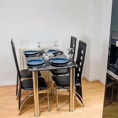 Holiday home Crystal Manchester