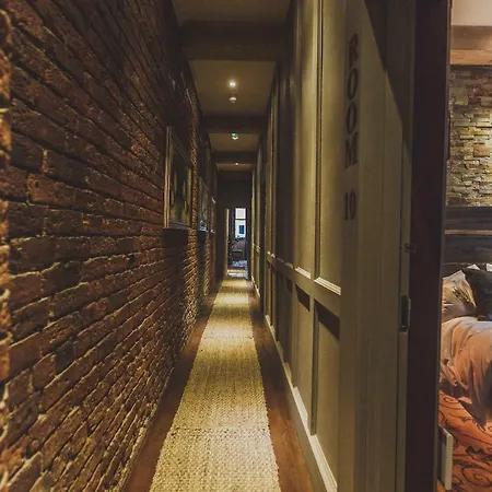 The Cow Hollow 4* Манчестер