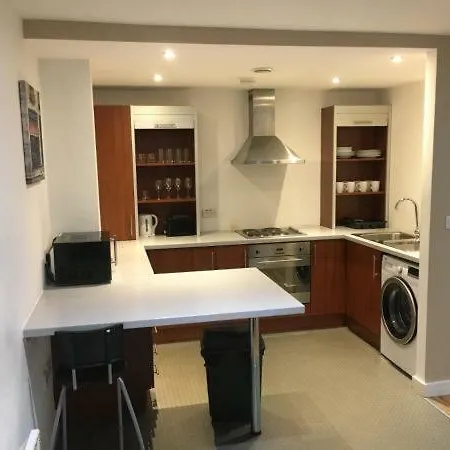 Apartment Suites Serviced