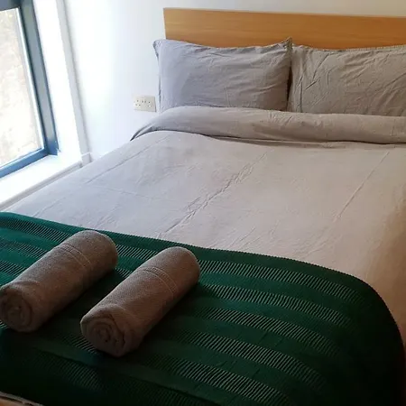 Spacious 2 Bedroom Flat