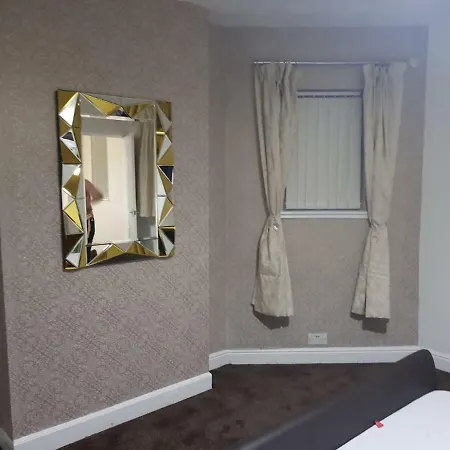 Дом отдыха Knutsford House Holidays *