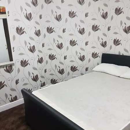 Knutsford House Holidays