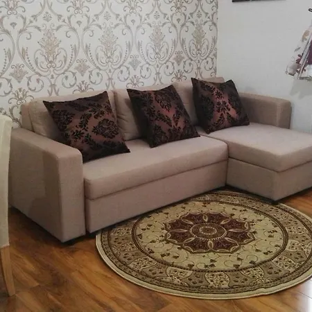 Knutsford House Holidays *