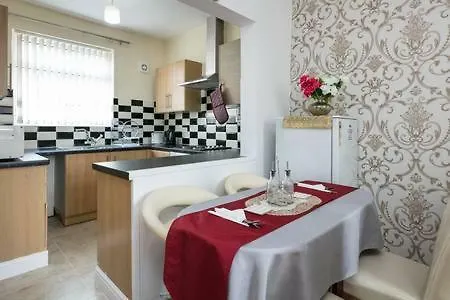 Knutsford House Holidays *