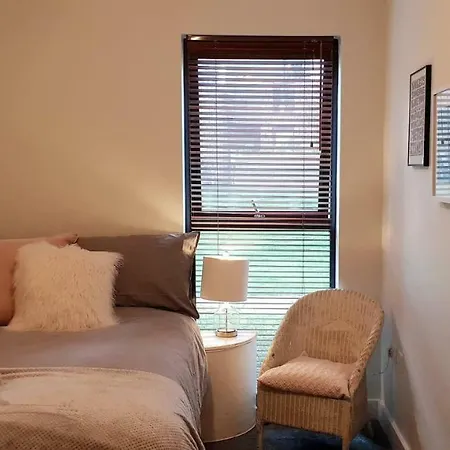Apartment 2 Bedroom City Centre Living