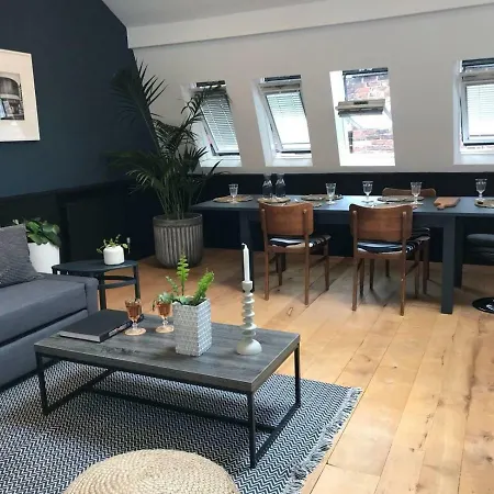 Apartment Loft Conversion In Northern Quarter *