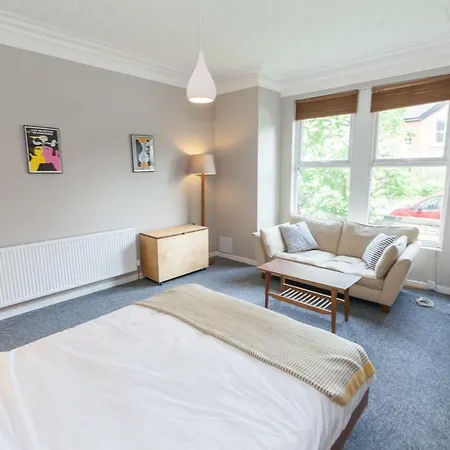 Rentalshosted Chorlton